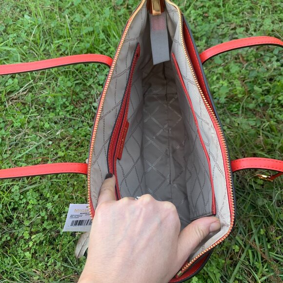 EUC Michael Kors Marilyn Medium Spiced Coral Saffiano Leather Tote Bag - Picture 11 of 14